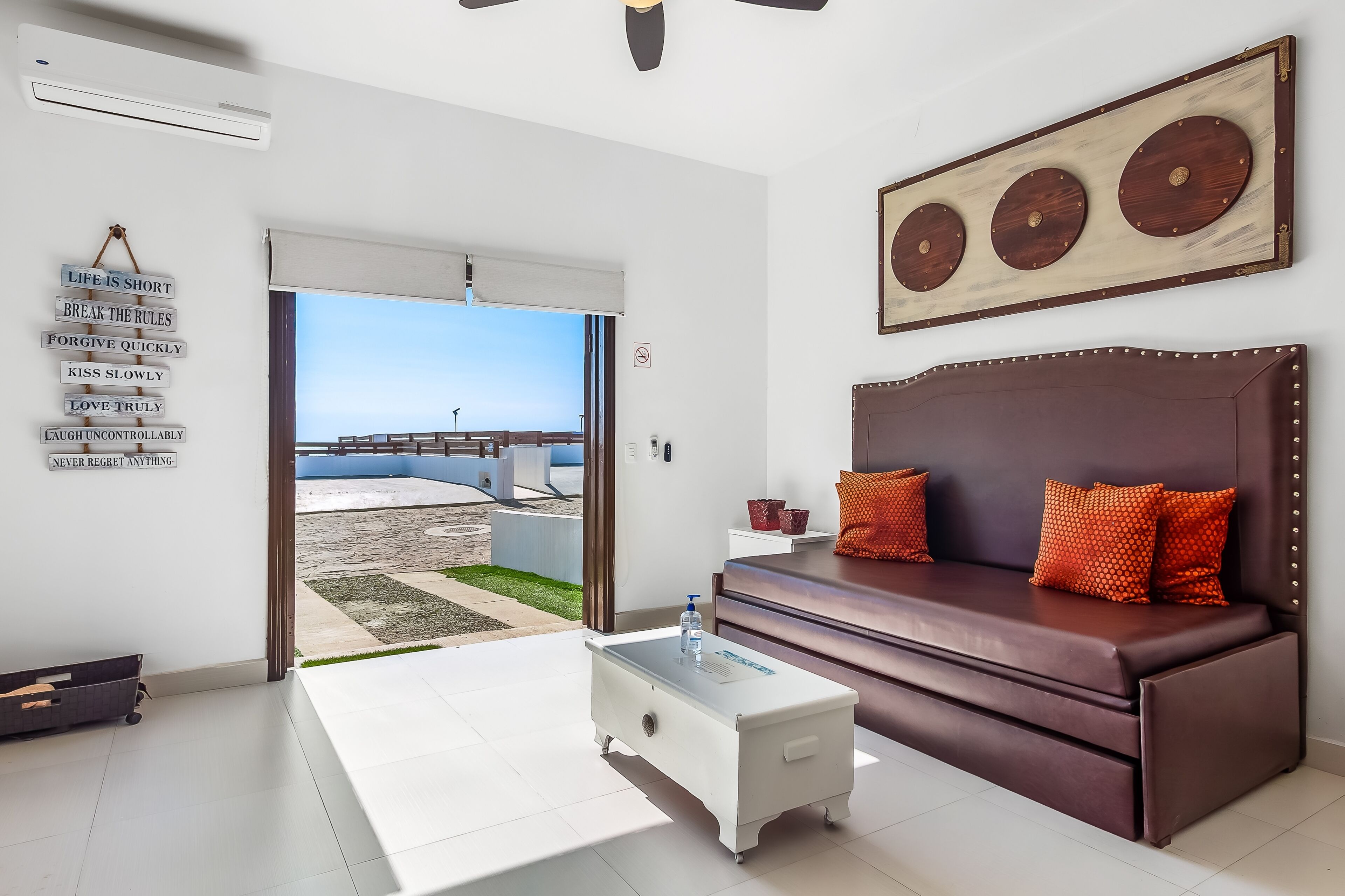 Apartment, 1 Queen Bed with Sofa bed, Partial Ocean View (Jr Suite 6 - Playa Arcangel) | Interior