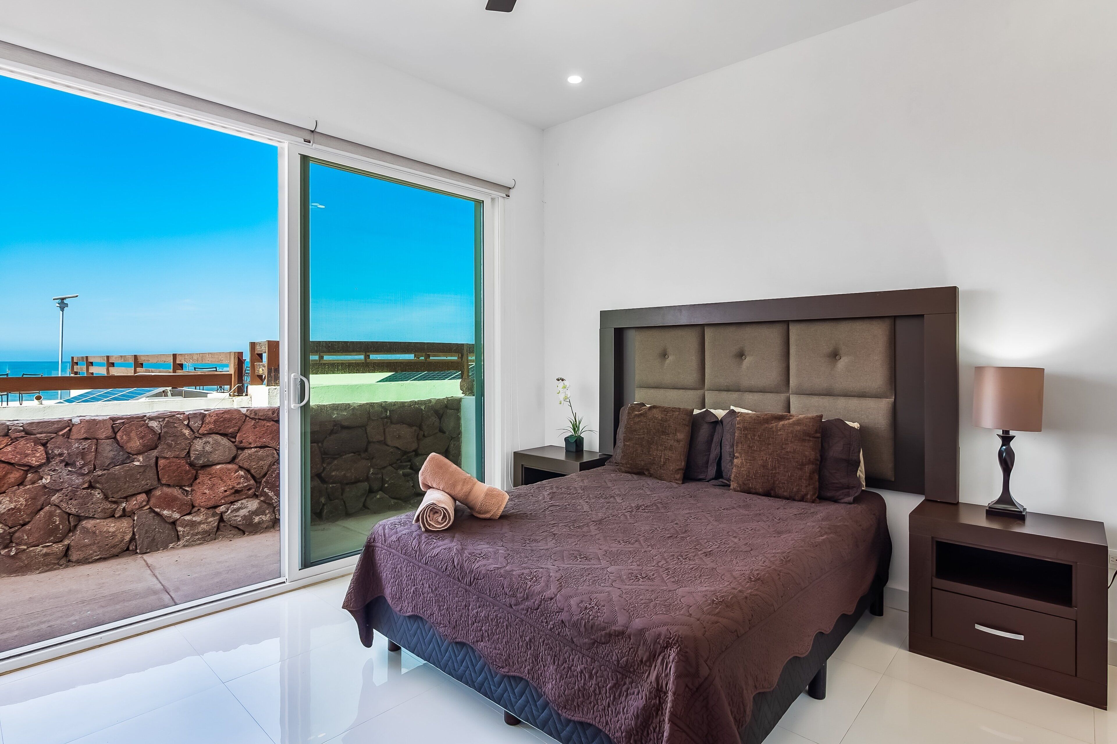 House, Multiple Beds, Partial Ocean View (Casa Marfil 26 - Playa Arcangel) | 3 bedrooms, individually decorated, individually furnished, bed sheets