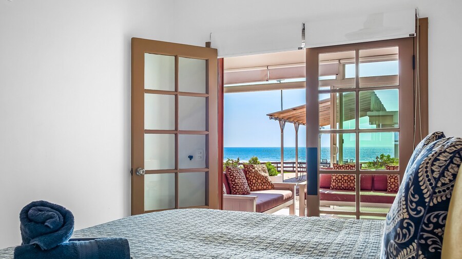 Dog-friendly Villa With Beach Views, Patio, Outdoor Pool, Streaming, Partial AC