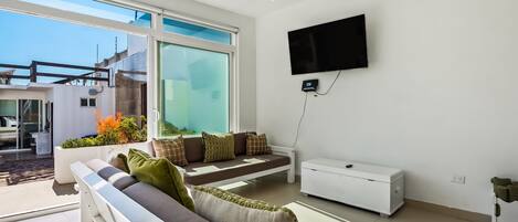 Villa - flere senge - køkken - havudsigt (Villa Olivo 45 - Playa Arcangel) | Opholdsområde