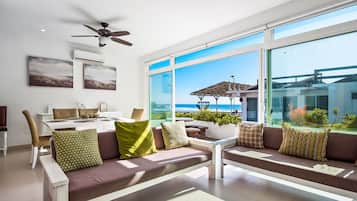 Villa, Multiple Beds, Kitchen, Ocean View (Villa Olivo 45 - Playa Arcangel) | Living area