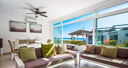 Peaceful Dog-friendly Villa With Outdoor Pool, Rooftop Patio, Beach Views, & AC