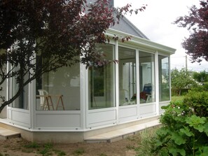 Property grounds - Vacation home 200 m from Damgan beach - Garden and veranda (Damgan)