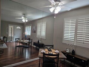 Dining - Desert Hikers Paradise 1970s retro 2 bedroom condo close to El Paseo (Palm Desert)