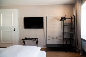 Room - Elegant apartment in the old town near the planetarium (Wackersberg)