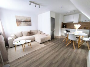 Living area - Beautiful large apartment with super roof terrace (Walsrode)