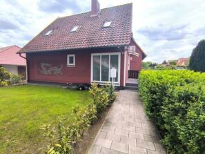 Exterior - Beautiful large apartment with super roof terrace (Walsrode)