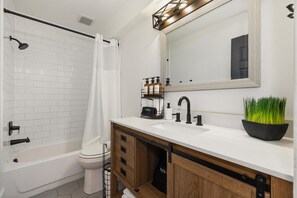 Shower, towels