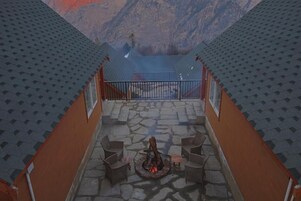 Chalet de lujo, balcón, vistas a la montaña | Terraza o patio