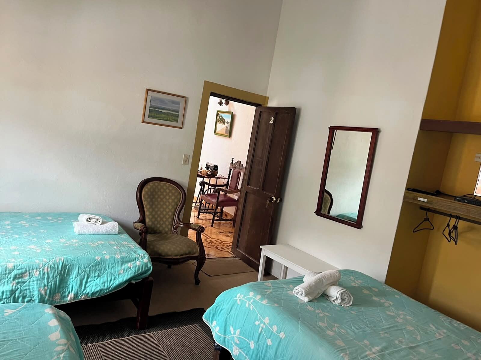 4 habitaciones, wifi y ropa de cama 
