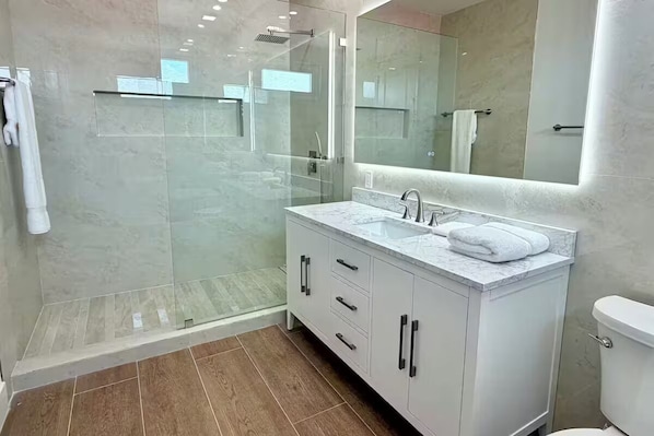 Bathroom - Superior Ocean Mist Oceanview Villa 3 (Salt Pond)