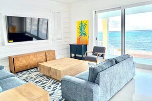 Living area - Superior Blue Horizon Oceanview Villa 4 (Salt Pond)