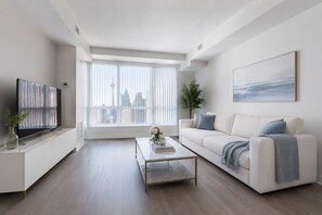 Superior Suite | Living area - Ivory & Slate Stay (Toronto)