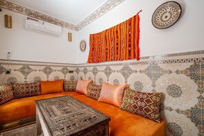 Interior - Riad Chaleurs Breakfast AC 15min Walk Jemaa El Fna (Marrakesh)