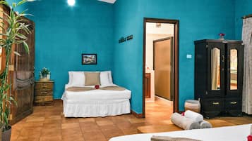 5 bedrooms, iron/ironing board, free WiFi, bed sheets