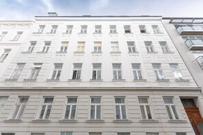 Gebäudeansicht - Elegant 2-room studio apartment (Österreich)