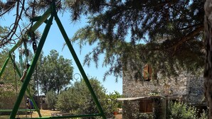 Children’s area - Les Pierres Séches Vacation Rental, Les Andrieux 2/3 Banon (Banon)