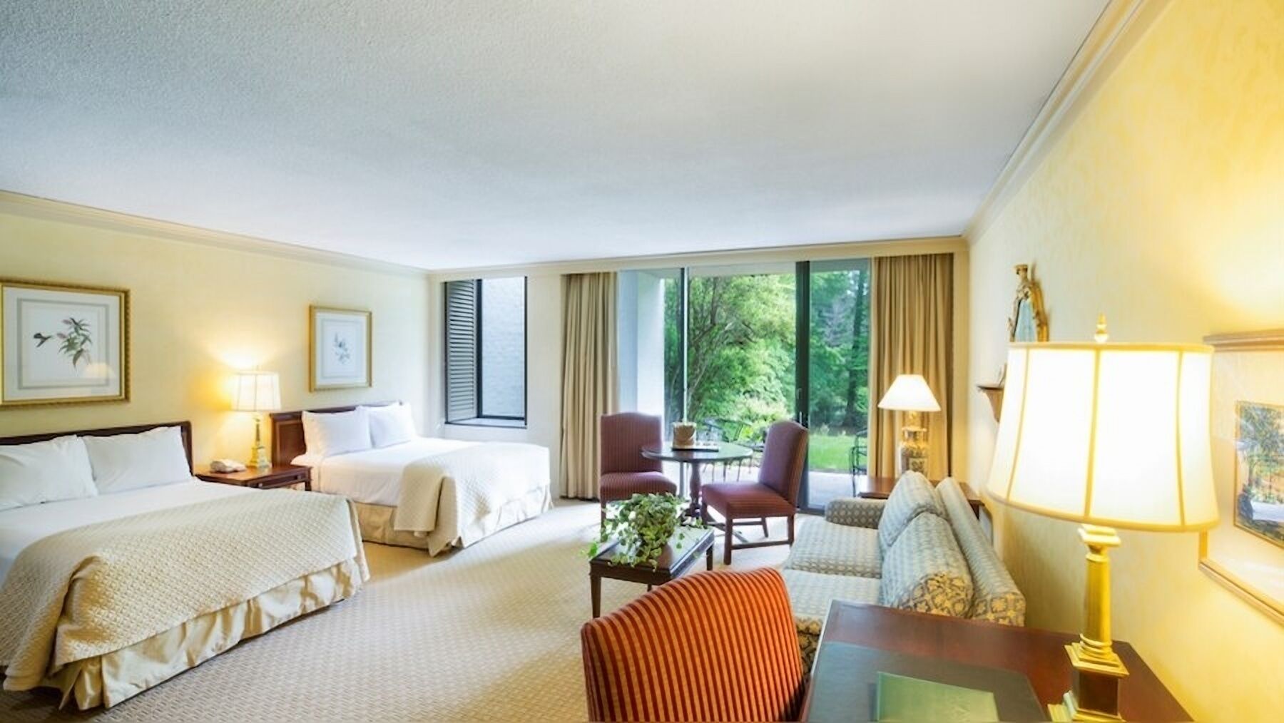 Relaxing Hotel Stay Near Historic Williamsburg - Williamsburg, VA