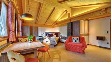 Studio, Balcony, Garden View | Interior