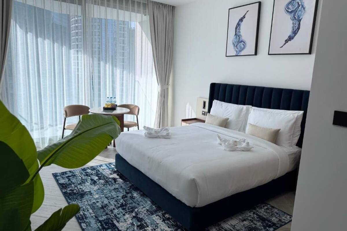 Studio, Balcony, City View | In-room safe, soundproofing, iron/ironing board, free WiFi