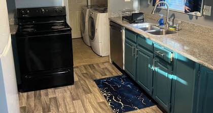 Modern Corporate Housing/Wi-Fi/Near Refineries