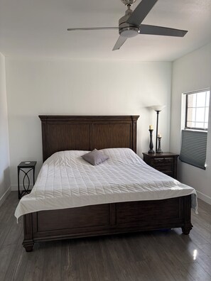 2 bedrooms, iron/ironing board, WiFi, bed sheets - 2-bedroom townhome in tranquil Mesa with cool AC (Mesa)