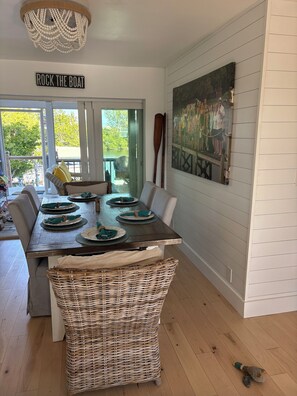 Dining - Saylor's Haven: Renovated Palm Island Retreat with Pool Spa Dock and Harbor View (Cape Haze)