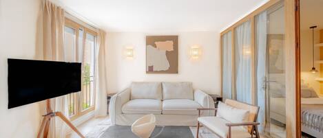 Apartment | 1 Schlafzimmer, laptopgeeigneter Arbeitsplatz, Bügeleisen/Bügelbrett