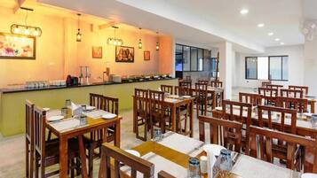 House | Dining