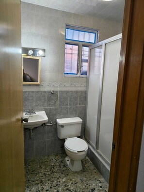 Shower - Suite a un costado del Estadio Azteca (Ciudad de México)