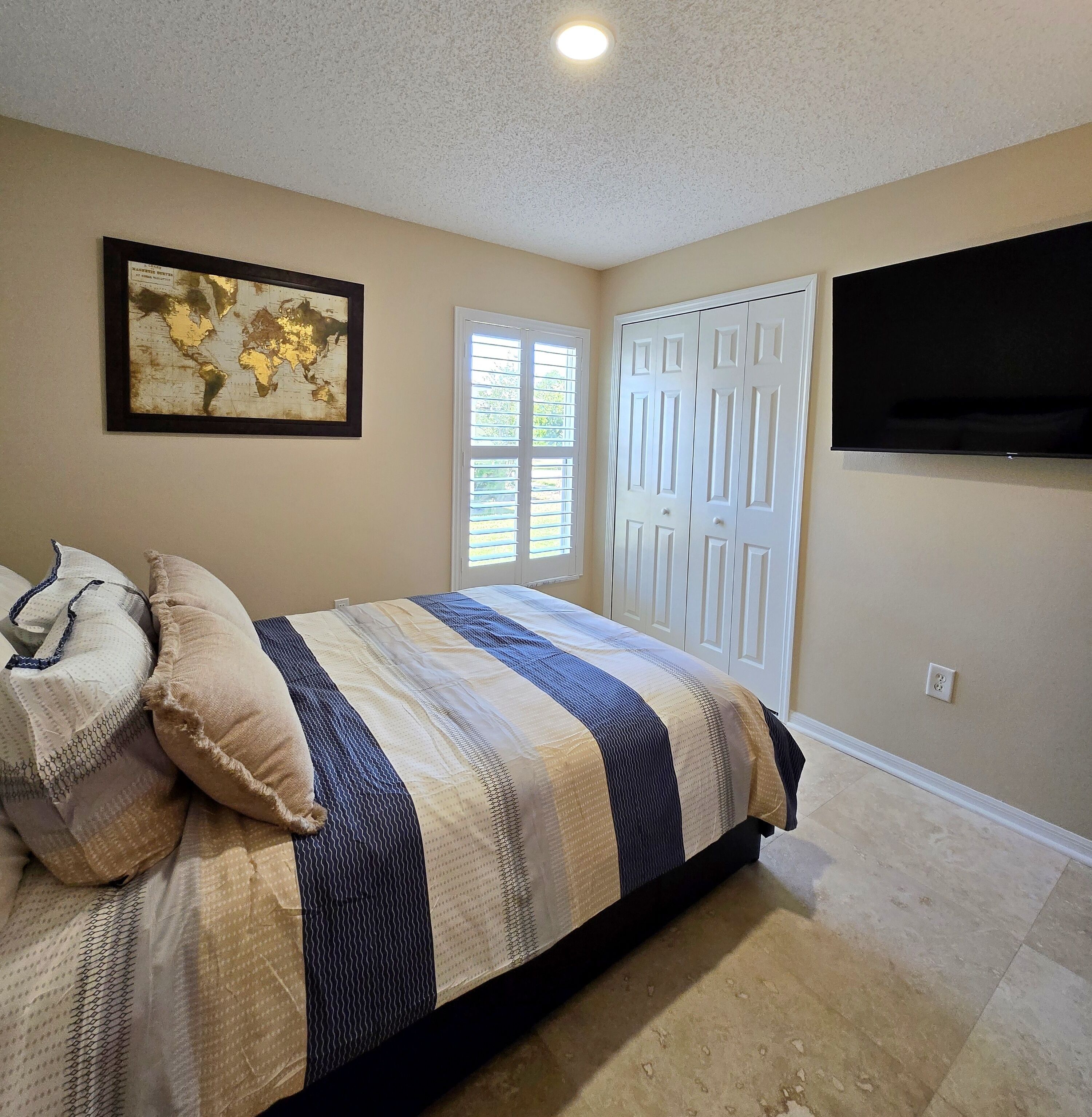 4 bedrooms, iron/ironing board, free WiFi, bed sheets