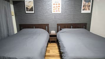 Room | WiFi (free)