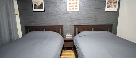 Room | Free WiFi