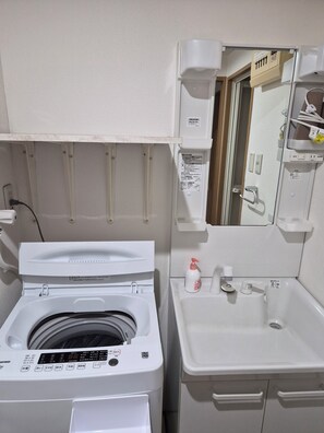 Room | Bathroom - HK House (Osaka)
