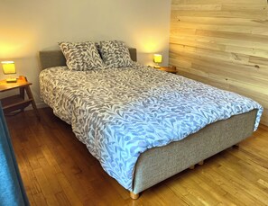 Room - Emmanon - Apartment (La Coquille)