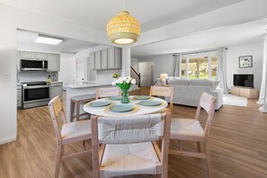 Interior - Timber & Tides : St Joseph : Beautiful Home : Pool & Game Room : Family Friendly (St. Joseph)
