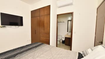 Blackout curtains, iron/ironing board, free WiFi