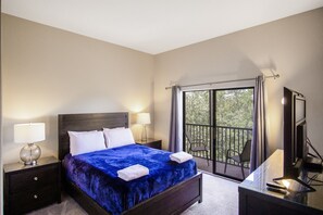 Bügeleisen/Bügelbrett, Reisekinderbett, kostenloses WLAN, Bettwäsche
