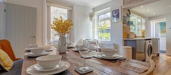 Seagrass Cottage - Perfect holiday cottage with parking in Whitstable. Sleeps 6