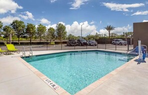 Pool - 2 Elegant Units Near Lakes Regional Park - 2.6 mi | Onsite Pool | Free Breakfast (Fort Myers)