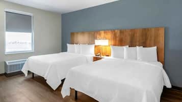 4 bedrooms, iron/ironing board, WiFi (free), bed sheets