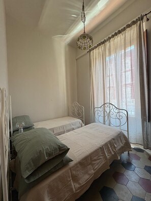 2 bedrooms, free WiFi, bed sheets - Residence Corso Roma in the heart of Montecatini Terme (Montecatini Terme)