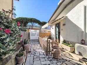 Unclassified image, 5 of 22, button - Villa Santina by Interhome (Castiglione della Pescaia)