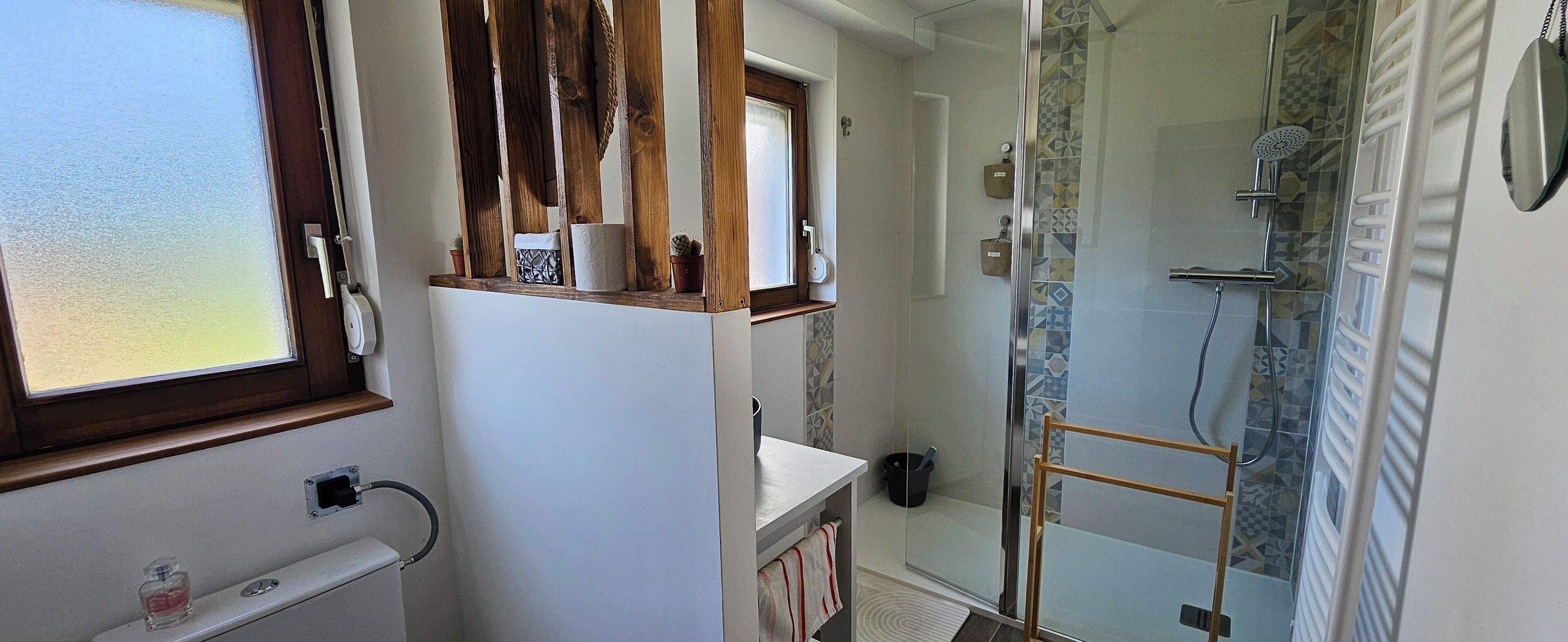 Douche, papier toilette