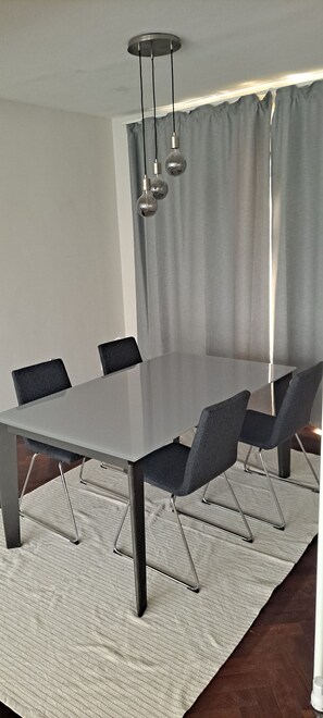 Dining - Lovely family home in amazing Bath (Bath)