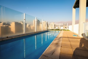 Piscina externa sazonal