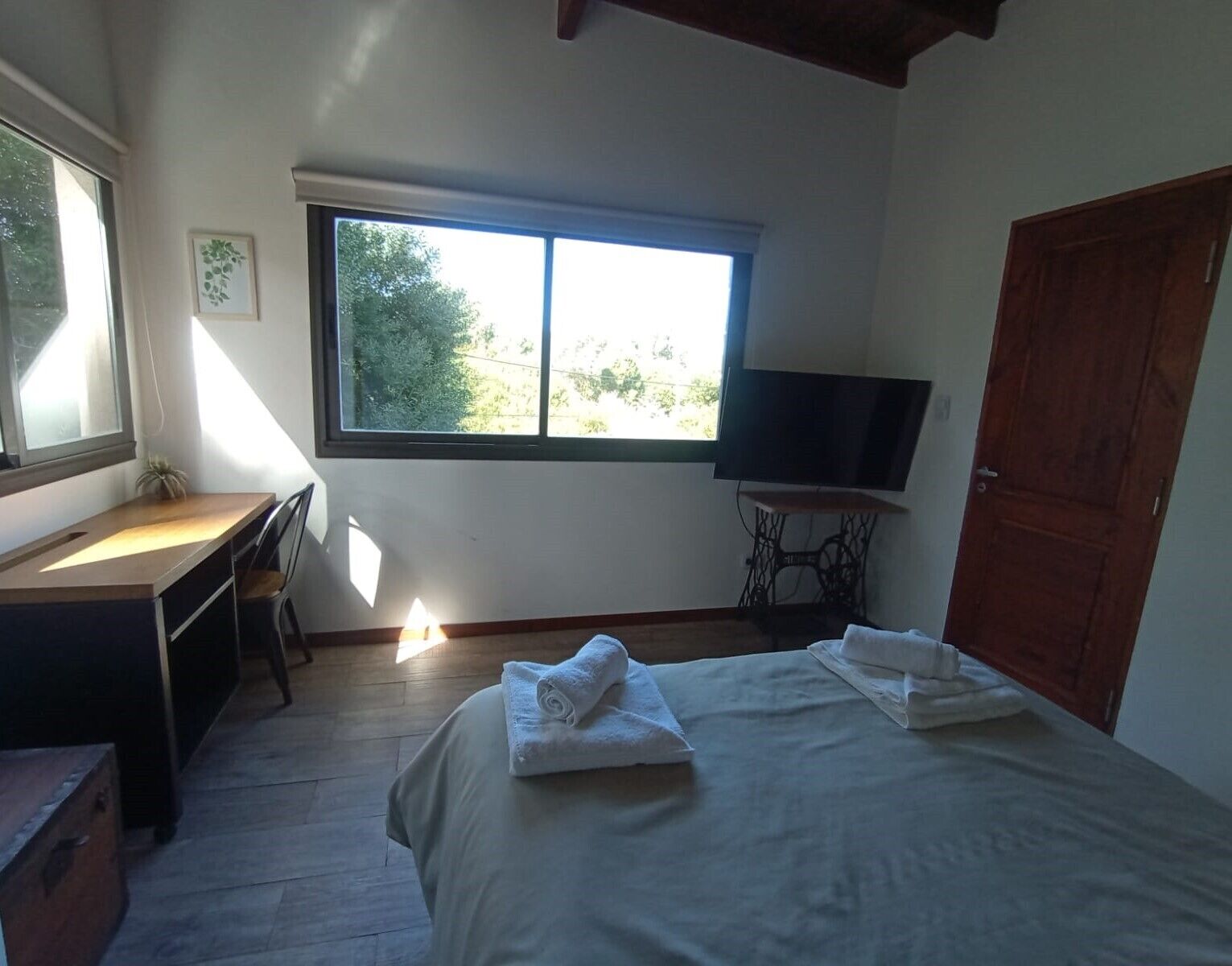 Cabin, Balcony, Park View | In-room safe, free WiFi