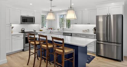New! Luxury Home near town, beach, and private lake access!