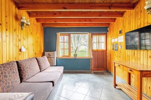 Living area - Vrbo Property (San Carlos de Bariloche)