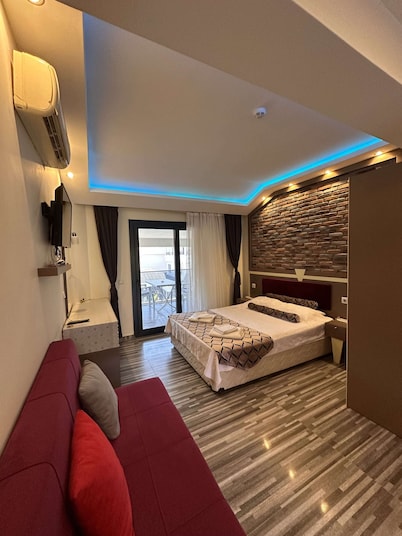 Hotel Falcon Home